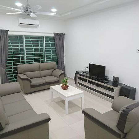 Comfortable Homestay Raub Exterior foto
